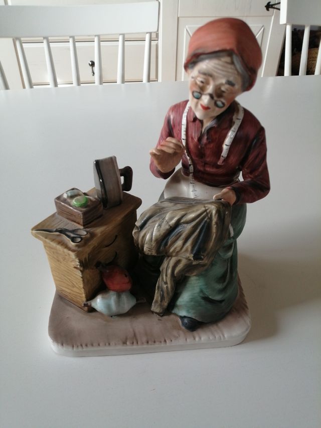 Figuras porcelana japonesa.