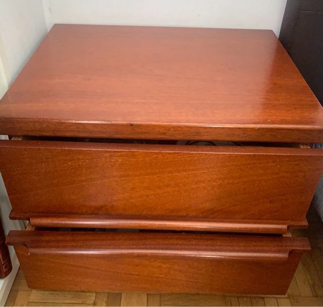 Comoda y mesillas dormitorio