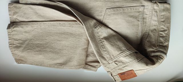 Vaqueros GAP slim fit color beige