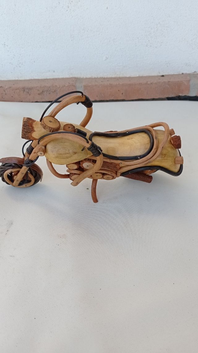 Moto de madera