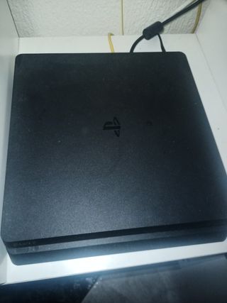 Play Sation 4 Slim 1TB como nueva
