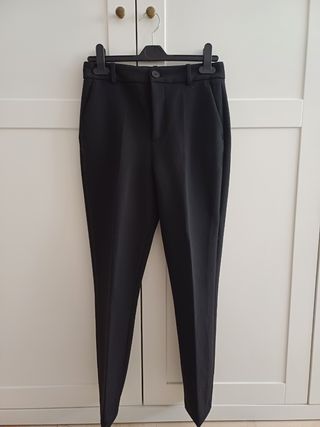 Pantalón Zara