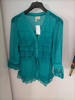 Preciosa blusa a estrenar