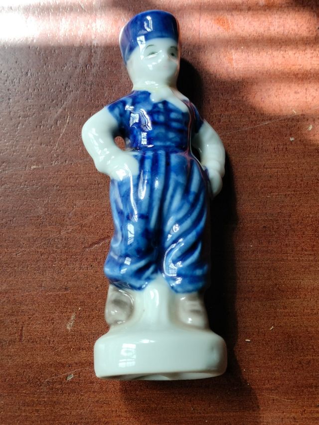 antigua figurita de biscuit