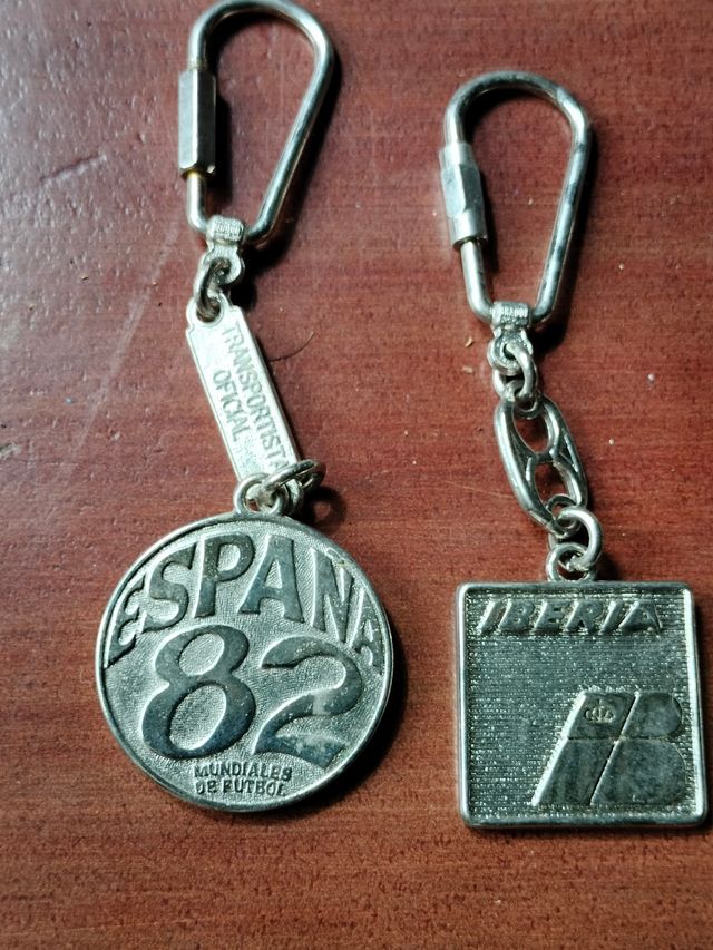 lote de tres llaveros de Iberia mundial 82