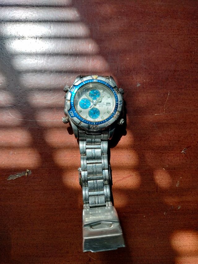 reloj original marca Lotus