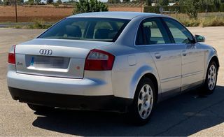 Audi A4 1.9 TDI 130cv ••AVERIADO••