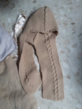 Saco bebé y gorrito