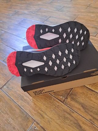 The Norh face:playeras Ranyn