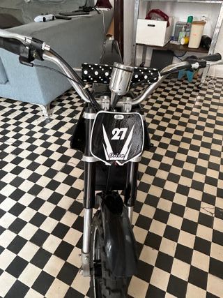 Moto eléctrica para niños de 24v