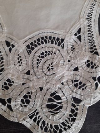 Camino mesa y tapete cesta.