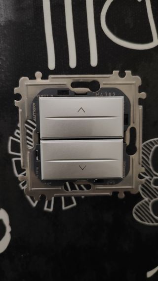 Bticino mecanismo pulsador doble color TECH