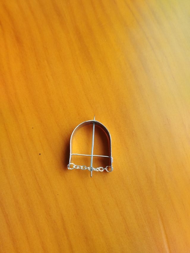 Flecha ochosi pequeña con cadena