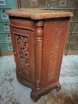 Mueble bar. Mueble. Antiguo.