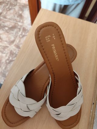 Sandalias mini tacón 
