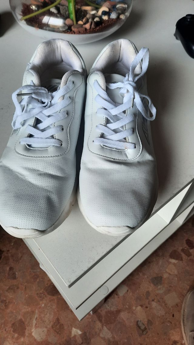 Zapatillas blancas