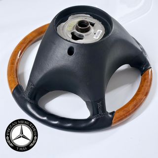 Volante Mercedes madera cuero negro