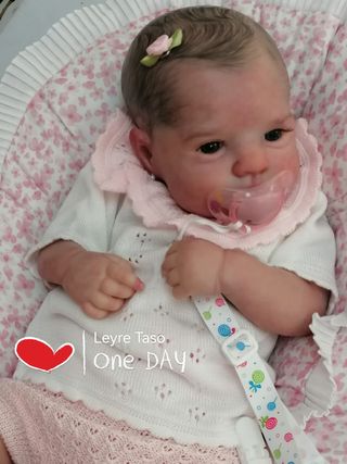 Carlita bebé reborn hiperrealista