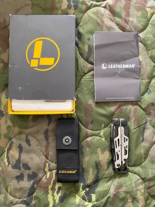 Lote N328 Leatherman Signal