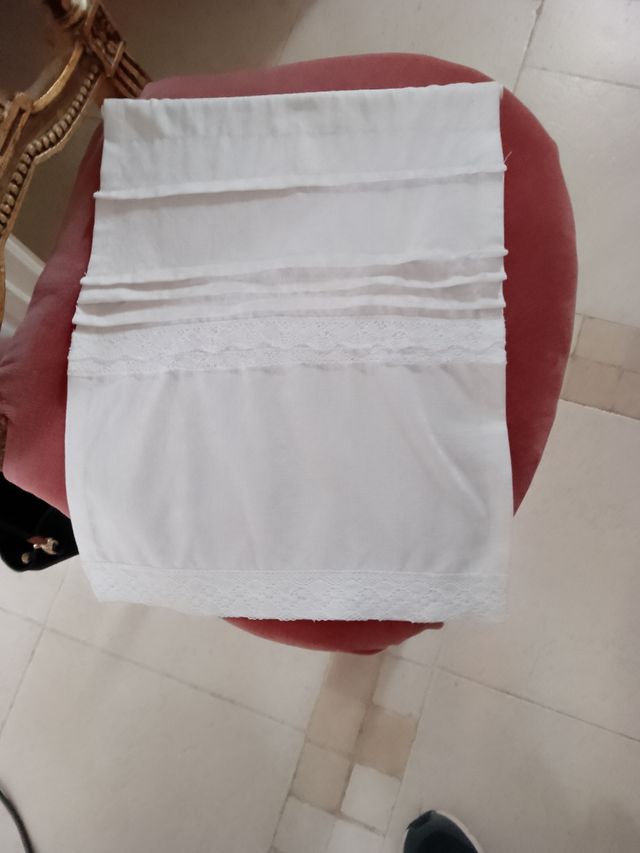 Cortinillas de algodón y bordado