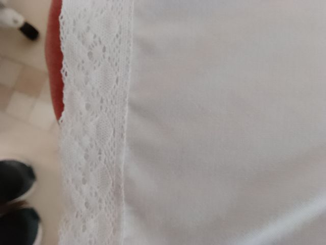 Cortinillas de algodón y bordado