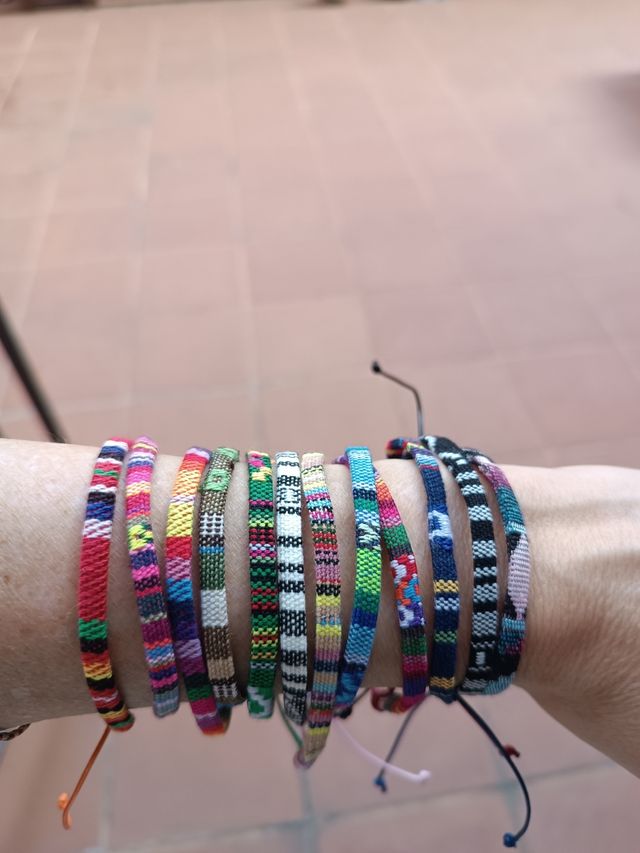 12 Pulseras de cuerda