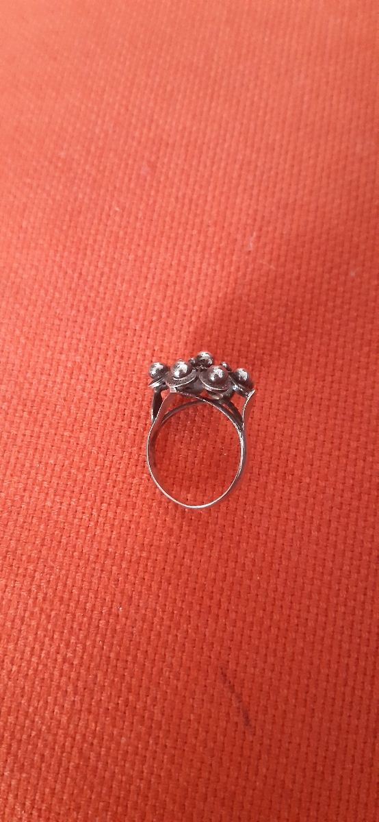 Sortija plata botón charro