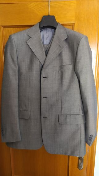 Traje Zara hombre