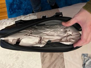 Maletin portatil y portadocumentos de cuero