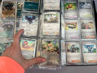 Album escarlata y purpura evolucion en paldea