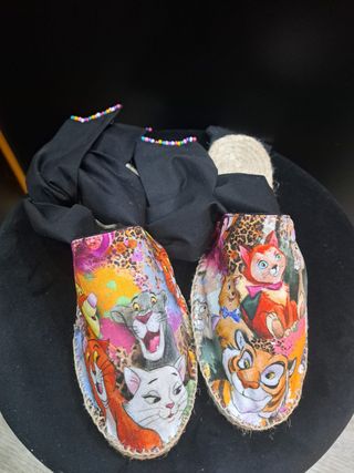 alpargatas felinos disney