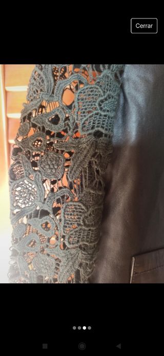 Cazadora cuero y guipur.