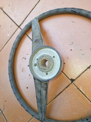 Se vende volante de seat  127