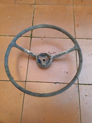 Se vende 3 volantes de seat 600