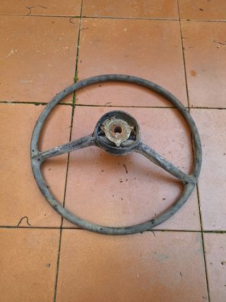 Se vende 3 volantes de seat 600