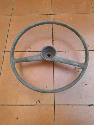 Se vende 3 volantes de seat 600