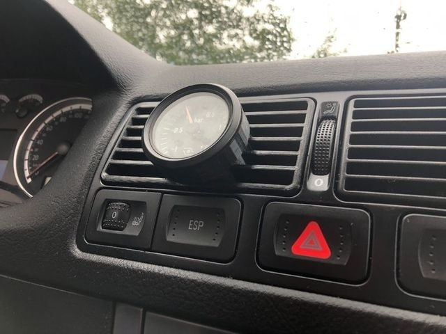 Soporte Manometro 52mm. Volkswagen Golf MK 4