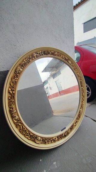 ESPEJO DE PARED DE MADERA Y GRAN TALLADO