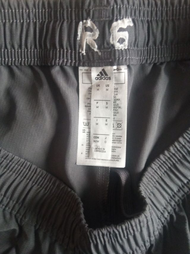 Pantalón corto