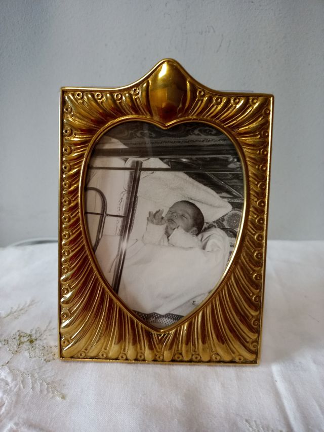 Marco de bronce vintage.