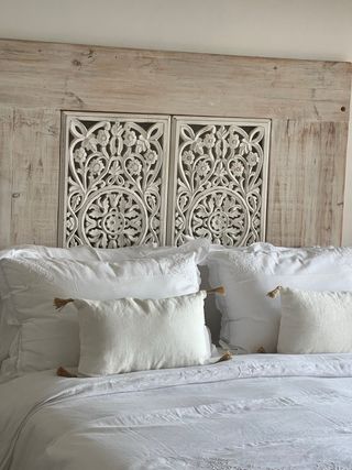 Camas, cabeceros y mesas de noche