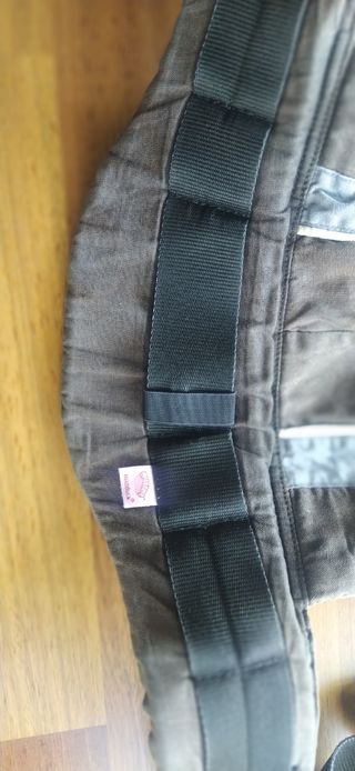 Mochila porta bebés manduca