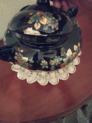 Sopera o macetero de adorno.