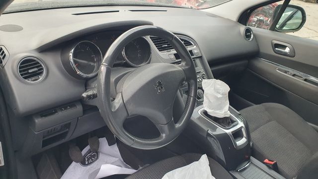 ✅️Despiece peugeot 5008 año 2009