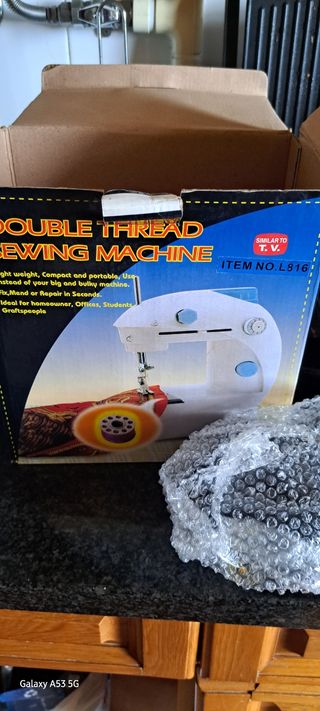 Maquina costura portátil como novo