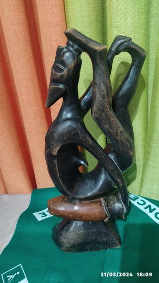 FIGURA MADERA