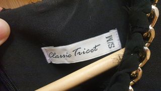 Bellissimo abito nero in stile Chanel