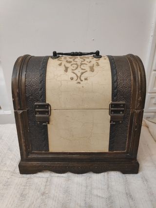 Cofre mediano vintage