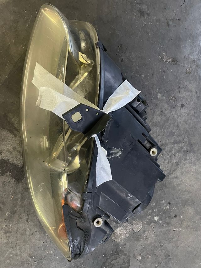 Faro bi-xenon direcciones audi a4 b7