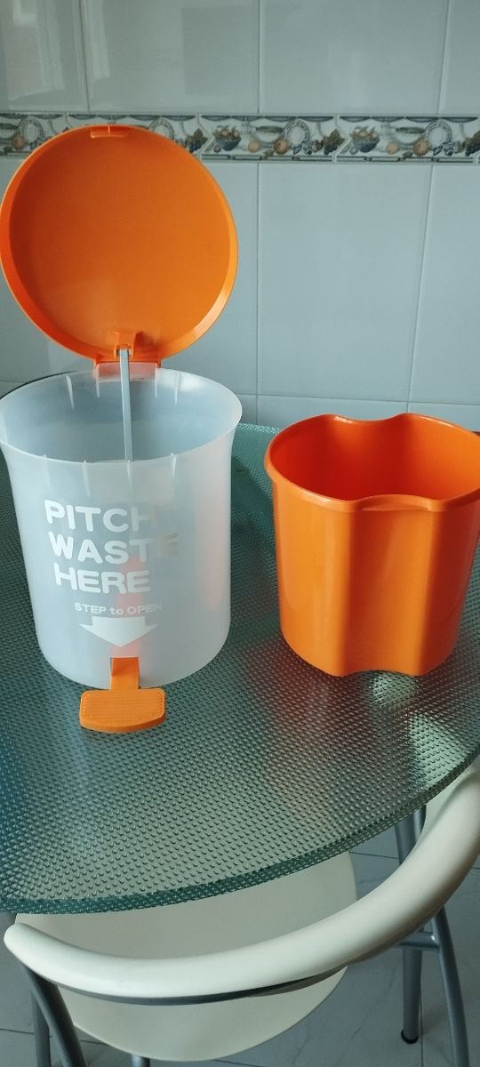 Papelera juvenil con pedal 